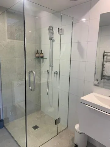 Upton Alpine Retreat - Warm & Modern 2 Bedroom - Near & Town